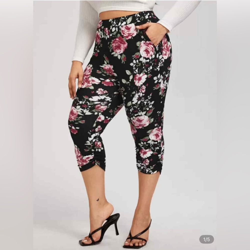 SHEIN Curve Women’s 1XL Floral Print Ruched Hem Cropped Pants